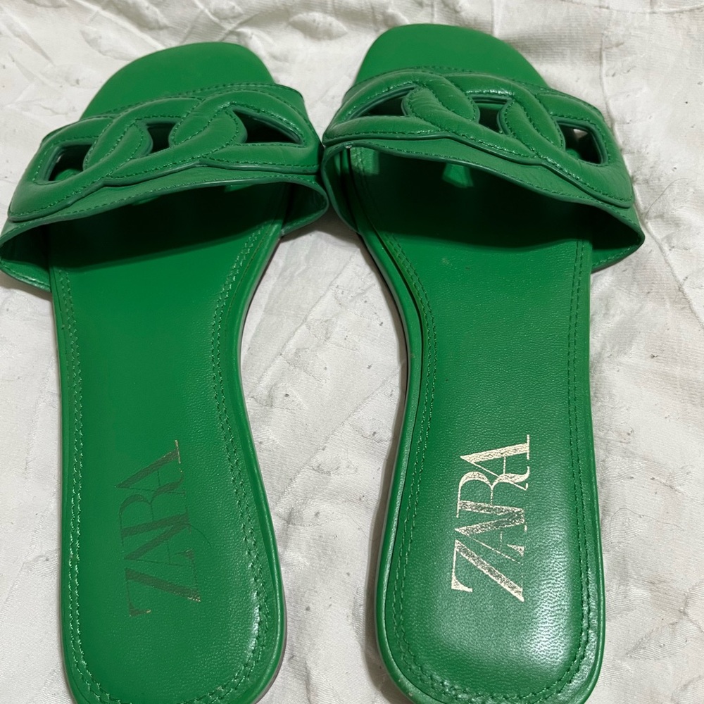 Zara Emerald Green Chain Slide Sandals - Picture 4 of 4
